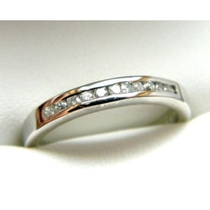 Ladies 9ct Diamond Ring