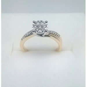 9ct Yellow Gold  Diamond Cluster Ring
