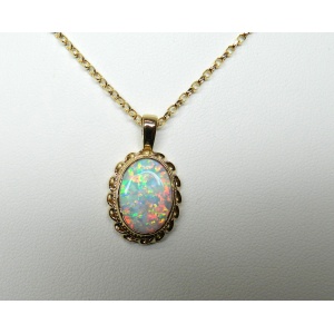 9 ct Gold Opal Pendent