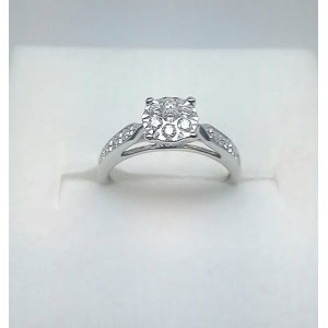 9ct White Gold Diamond Cluster